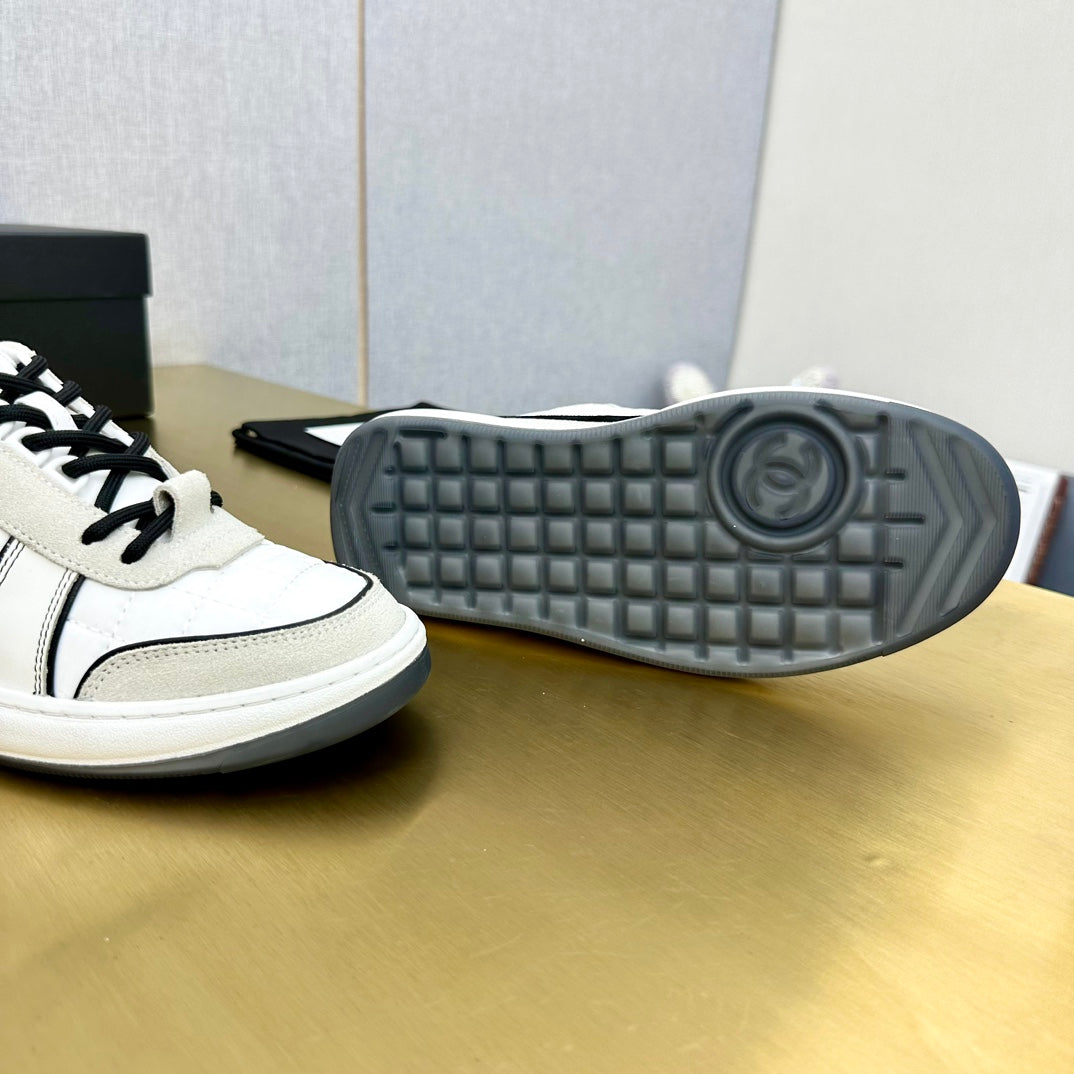 CC 26 Casual Panda Sneakers White in Nylon 815934