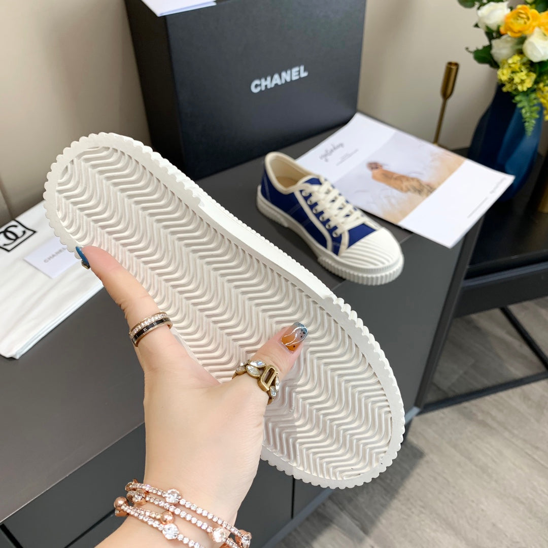 CC 26s Sneaker Blue Canvas 868473