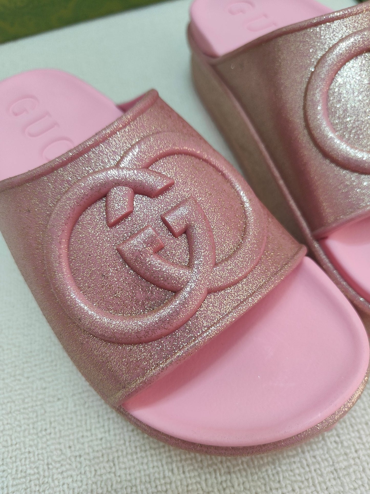 GG Lide Sandal With Interlocking Pink Glitter Rubber 788130