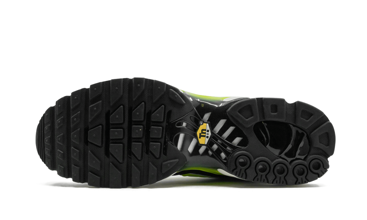 Air Max Plus "Black Volt" 852630 037