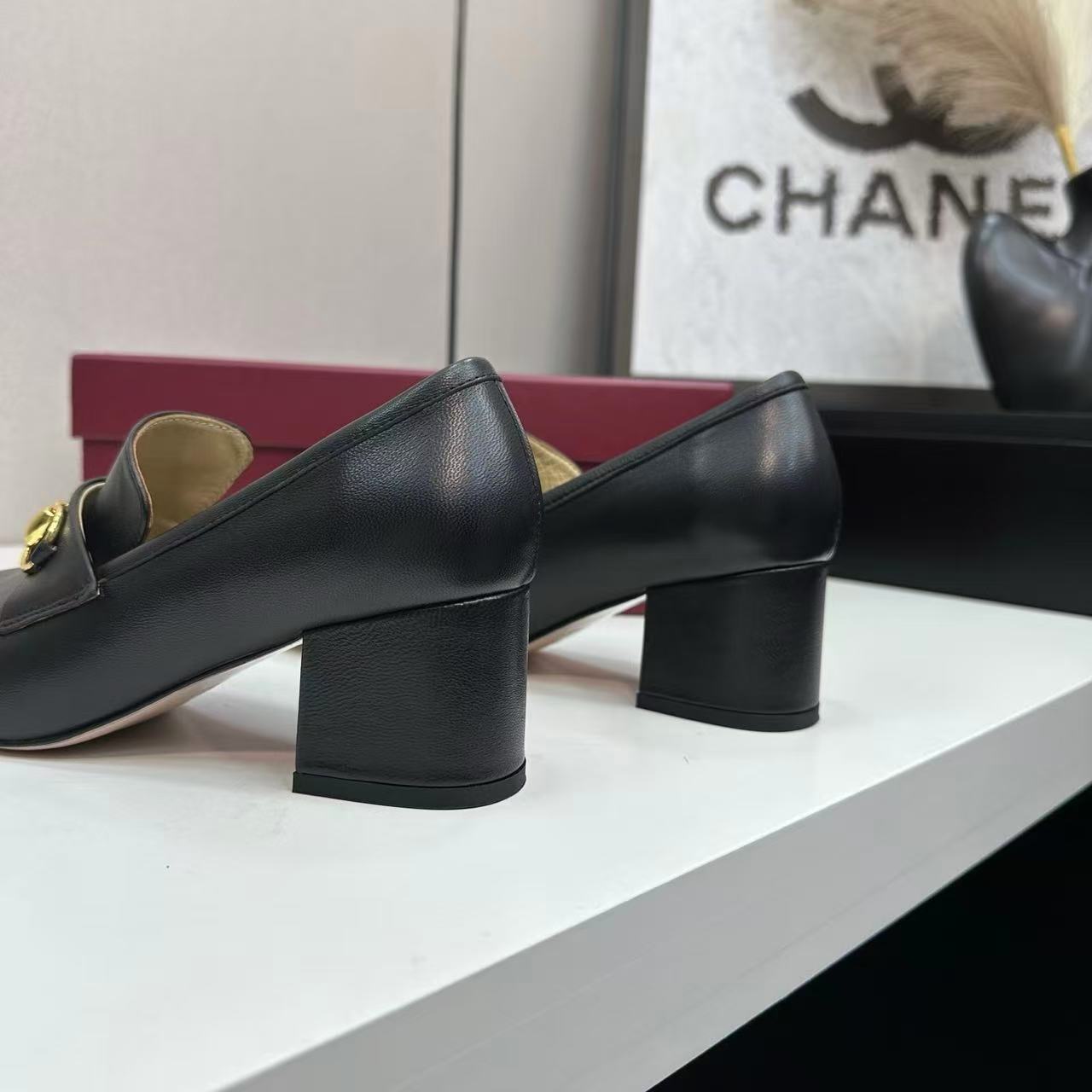 Gucci 2025 Lady Horsebit Loafer Pump Black Gold Leather
