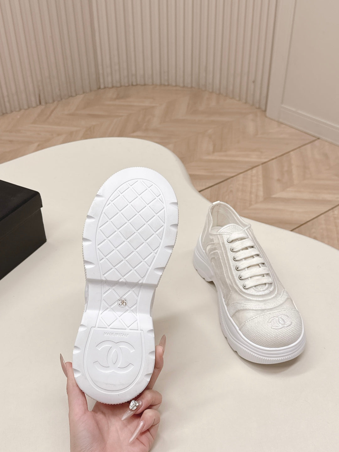 CC 26s Sneaker White Mesh Fiber 612014