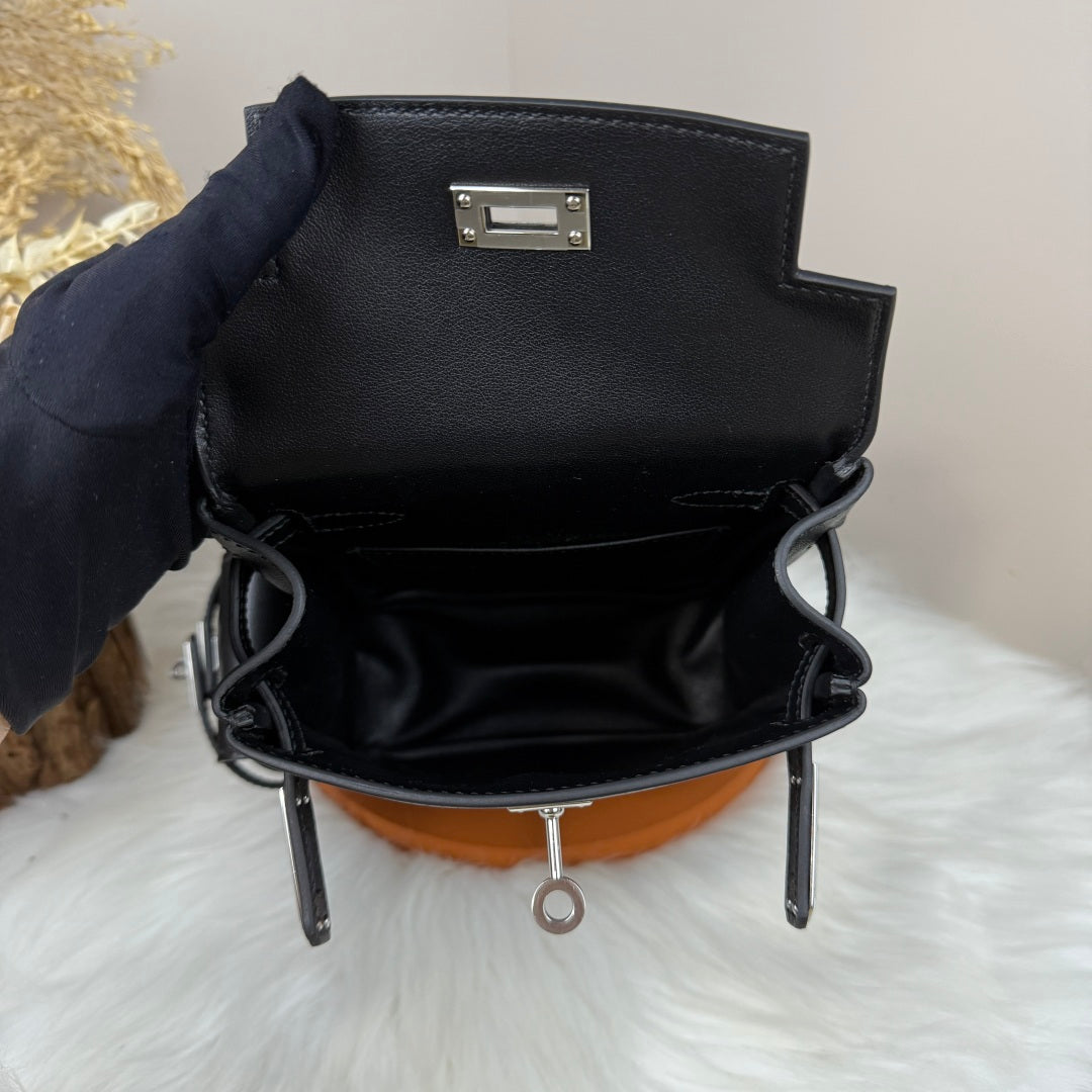 HM Kelly Jump Backpack Black Cowhide Sliver Hardware 270046