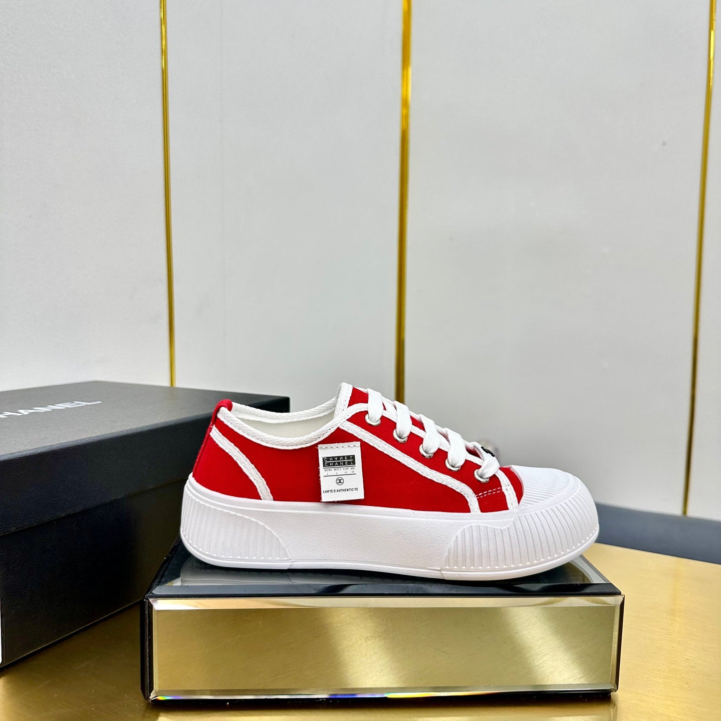 CC 26s Platform Sneakers Red Canvas 832620