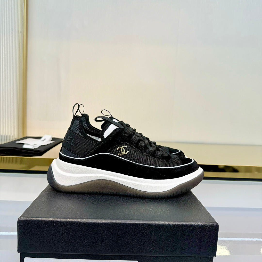 CC 26s Casual Sneakers Black Suede Mesh 928047