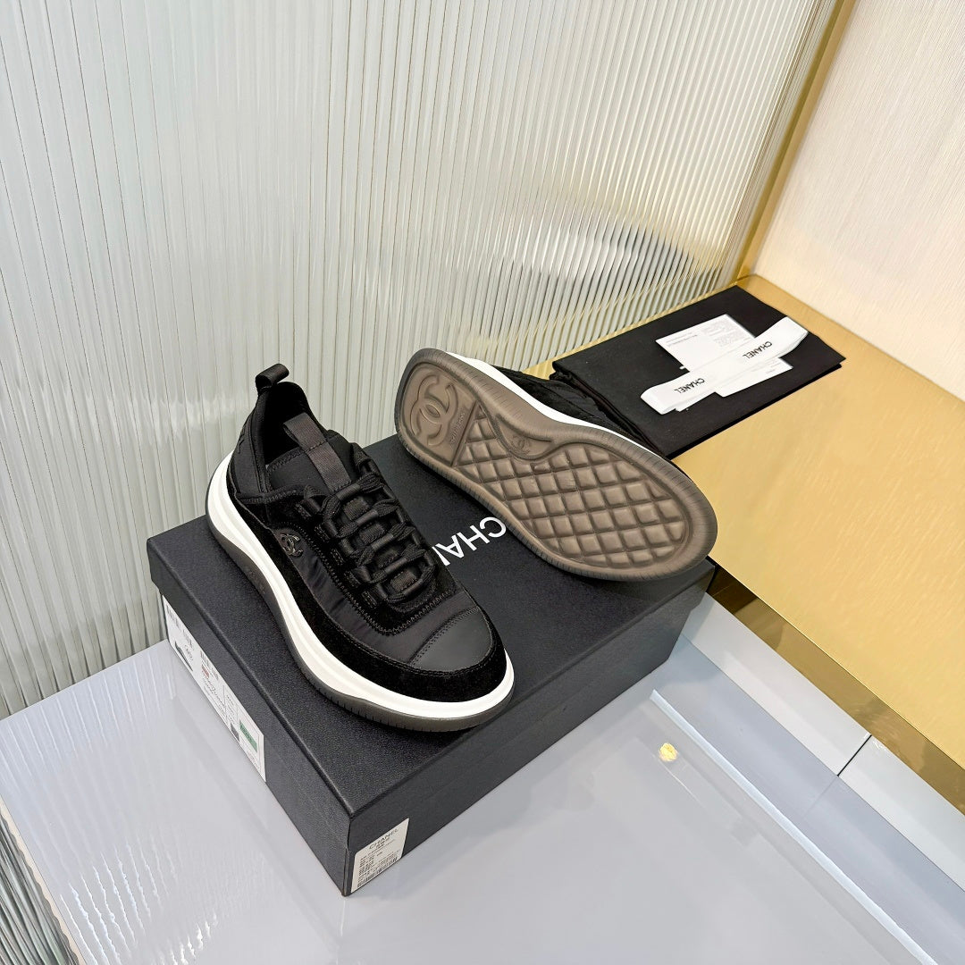 CC 26s Casual Sneakers Black Suede 928048