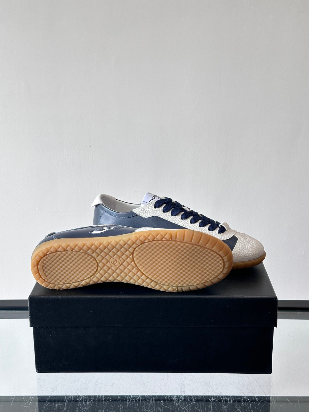 CC 26s Casual Sneakers Dark Blue White Calfskin Cowhide 965040
