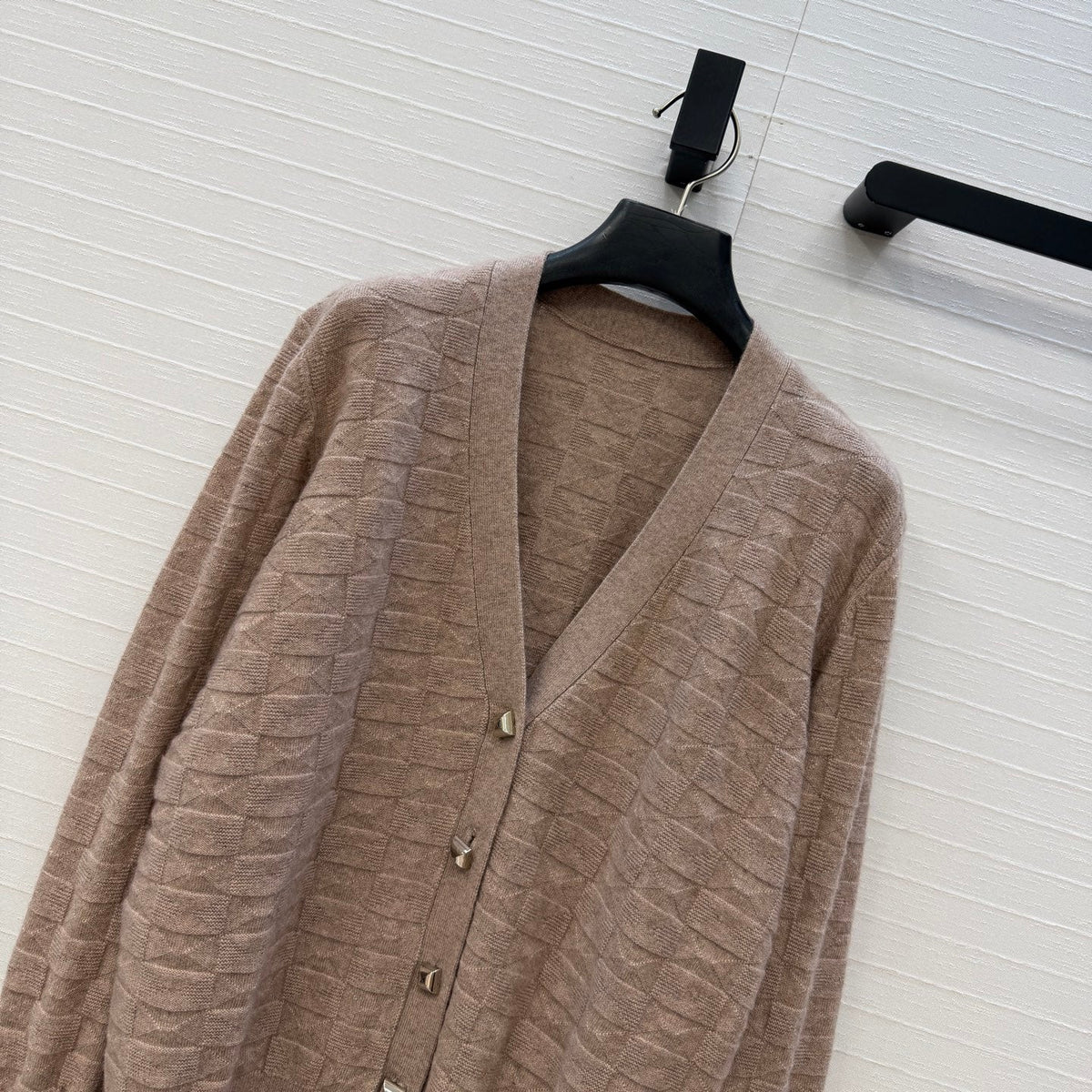 HM Monogram Toweling Cardigan Taupe Cashmere 402937