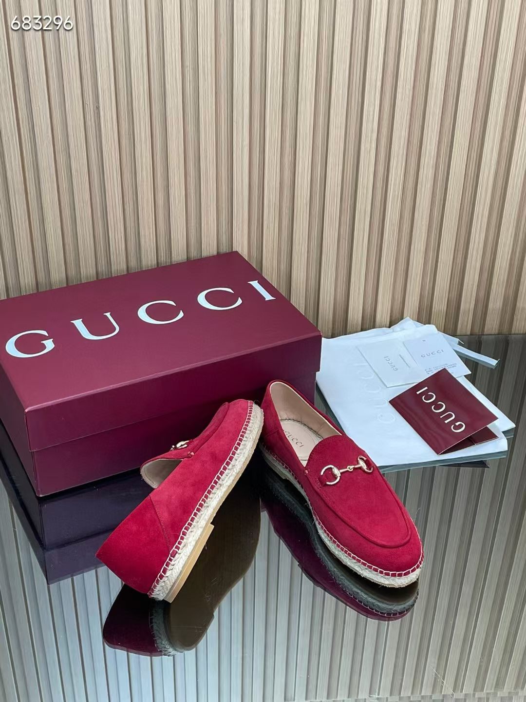 Gucci 26s Loafer In Dark Red Suede