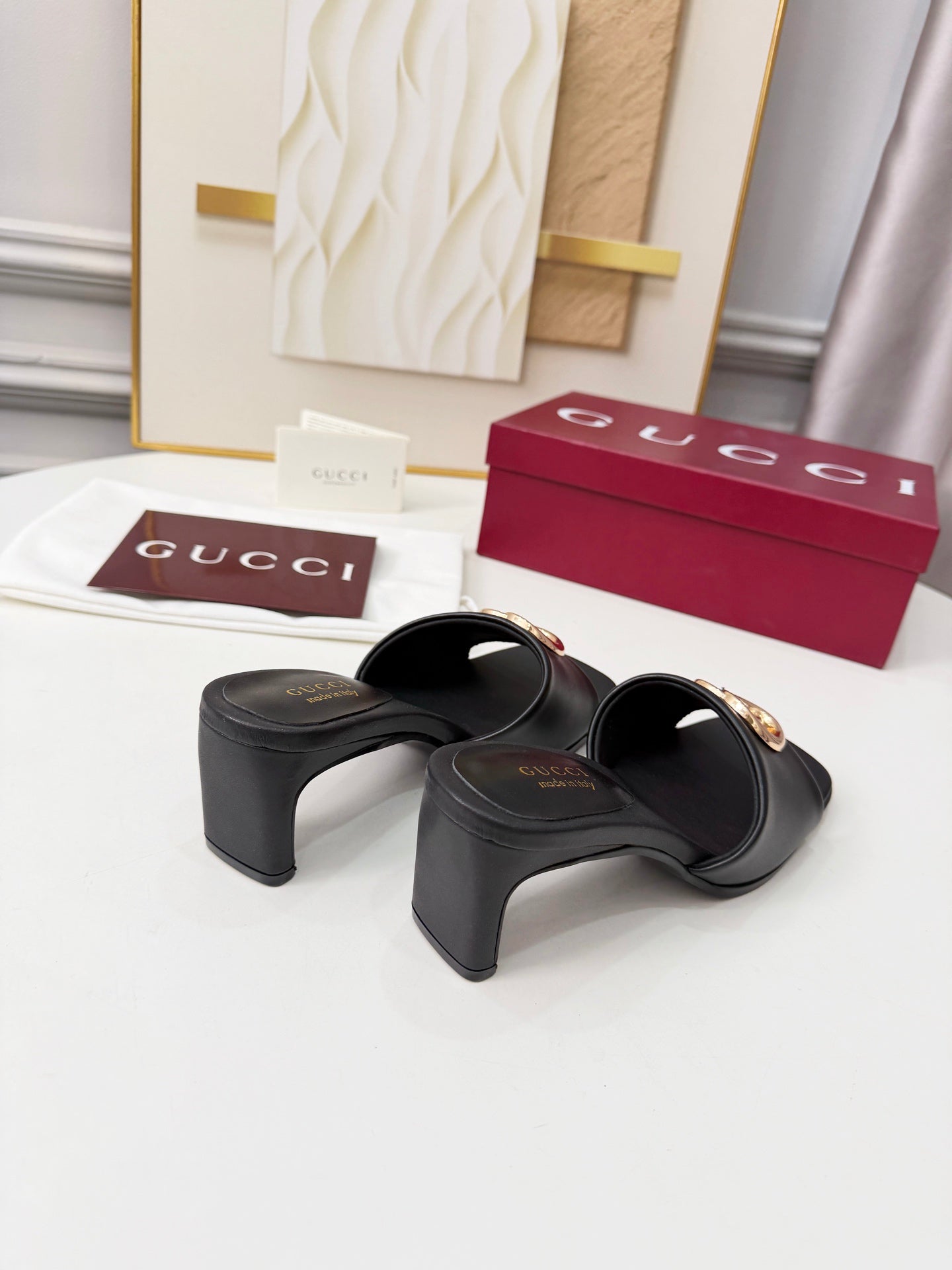 GG 2026 Early Spring Sandals Black Sheepskin 688534
