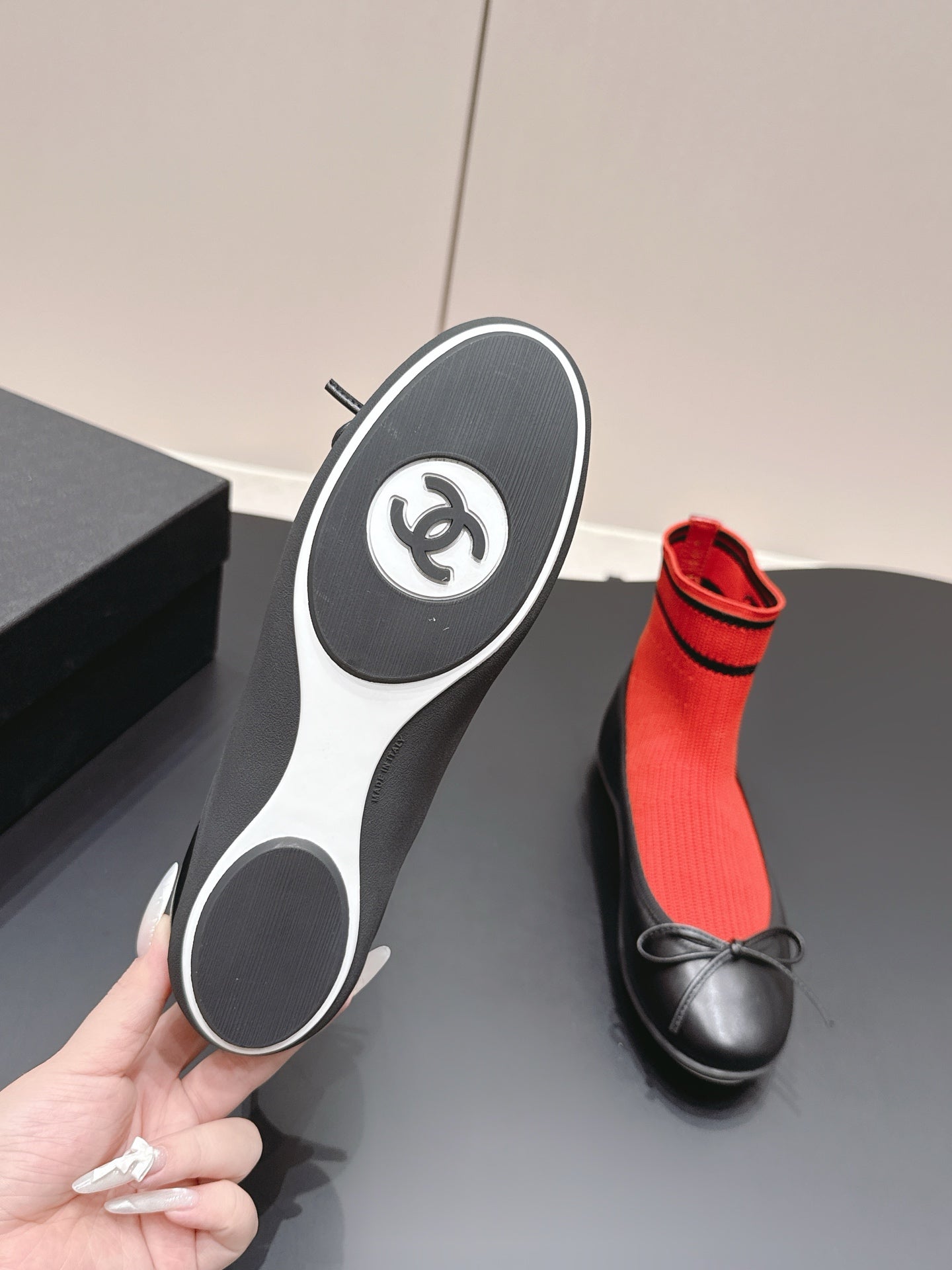 CC 26s Sneakers Black Red Lambskin Mesh 922674