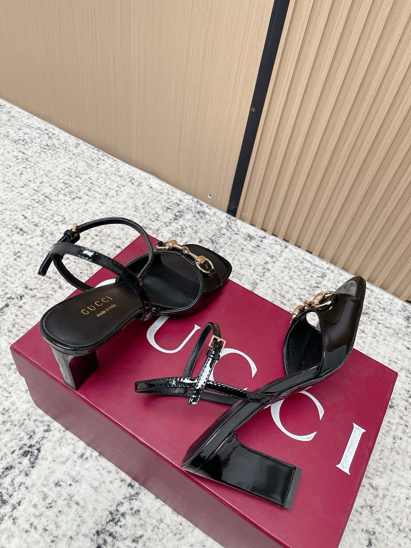GG Signora Sandals 8.5cm Black Shiny Leather 752220