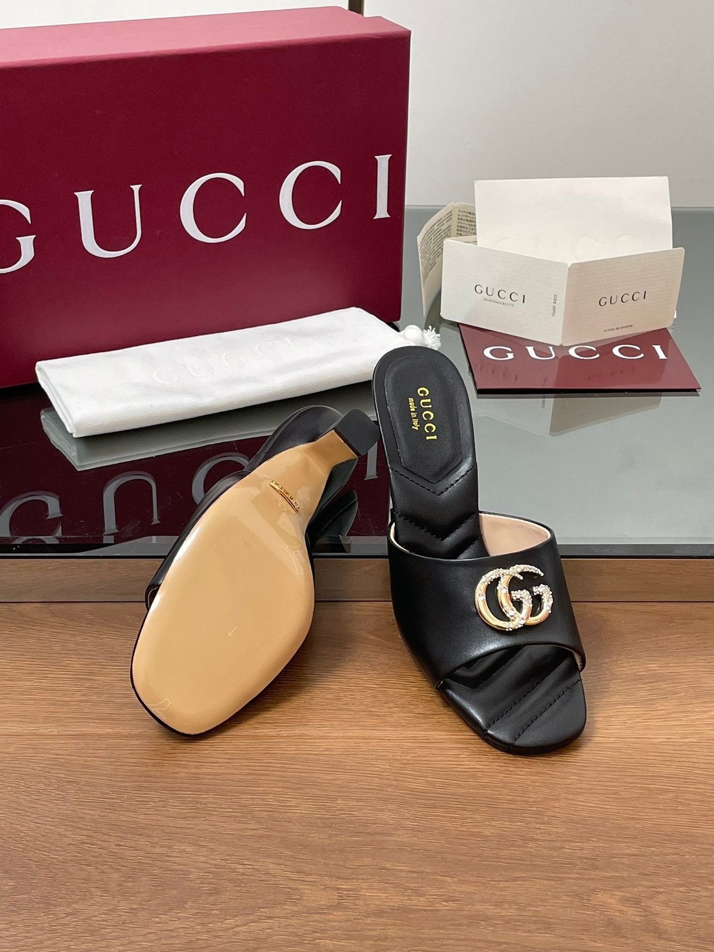 GG Canvas Mid-Heel Mules 7.5cm Black Sheepskin 646481
