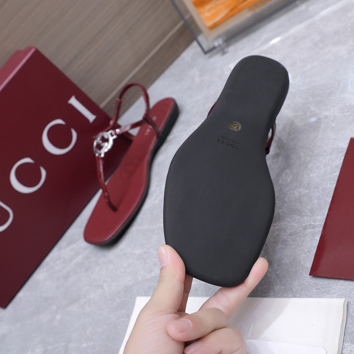 GG Thong Sandal With Interlocking G Burgundy Sheepskin 864297