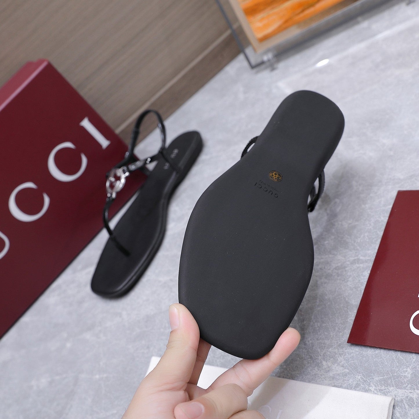 GG Thong Sandal With Interlocking G Black Sheepskin 864298
