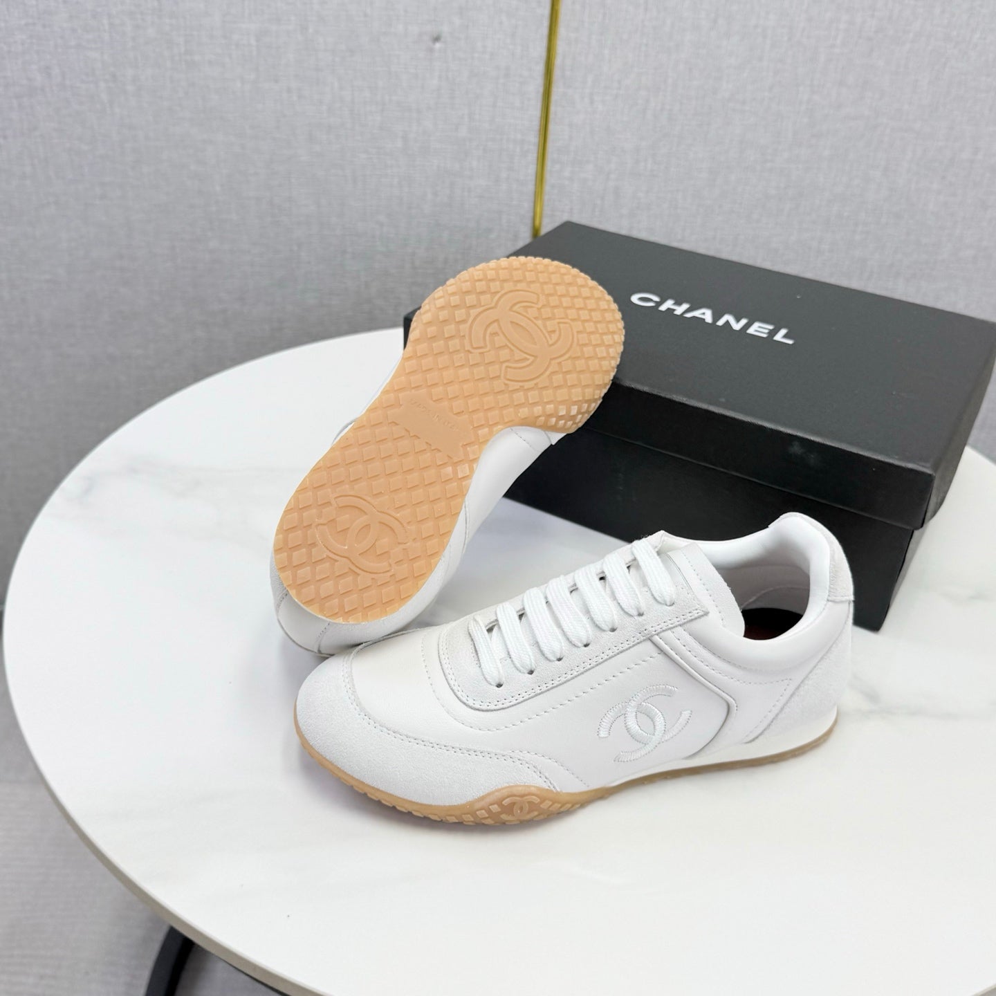 CC 26s Sneakers White Leather Suede 972903