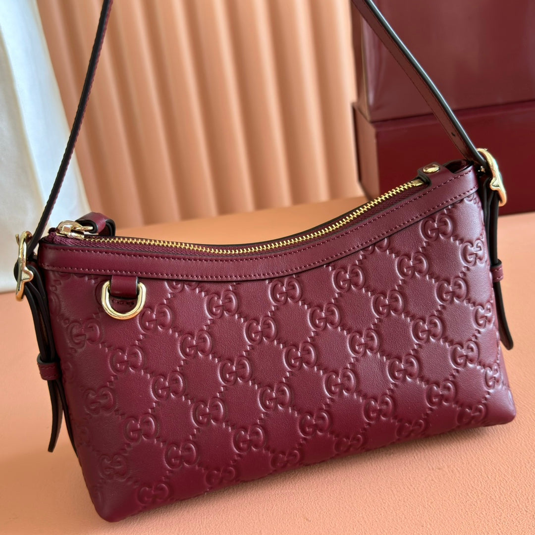 GG Emblem Shoulder Bag Burgundy Embossed Cowhide