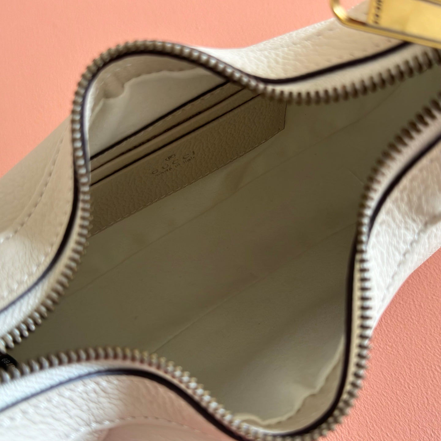 GG Aphrodite Shoulder Bag Cream Cowhide