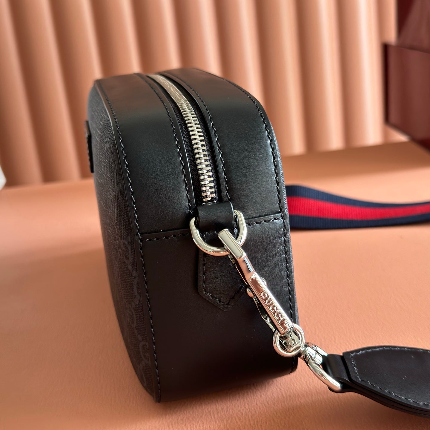 GG Supreme Shoulder Bag Black Canvas Leather 292636