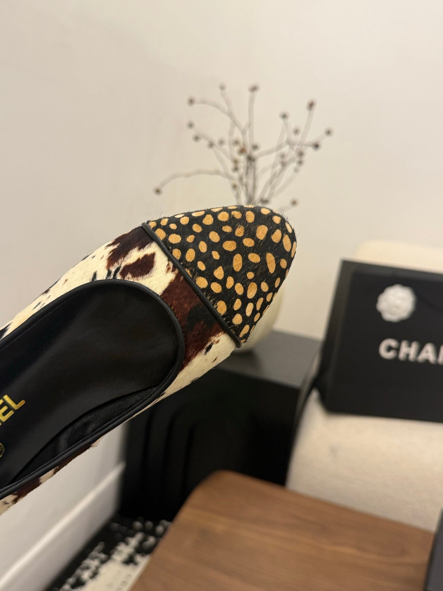 Chanel 2026 Ballet Flat Black White Brown Horsehair Calfskin 686503
