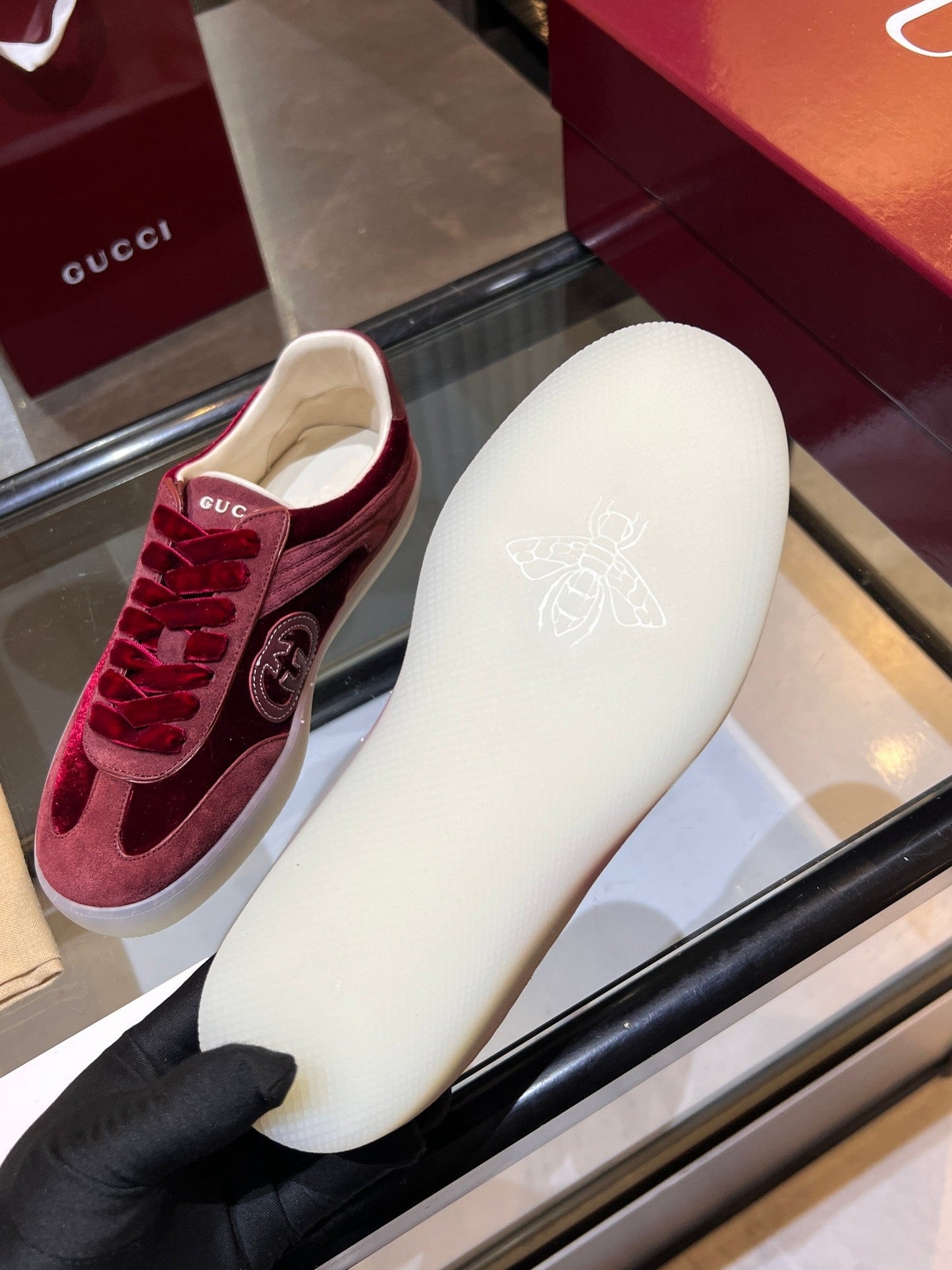 GG G75 Sneaker Red Suede 818364