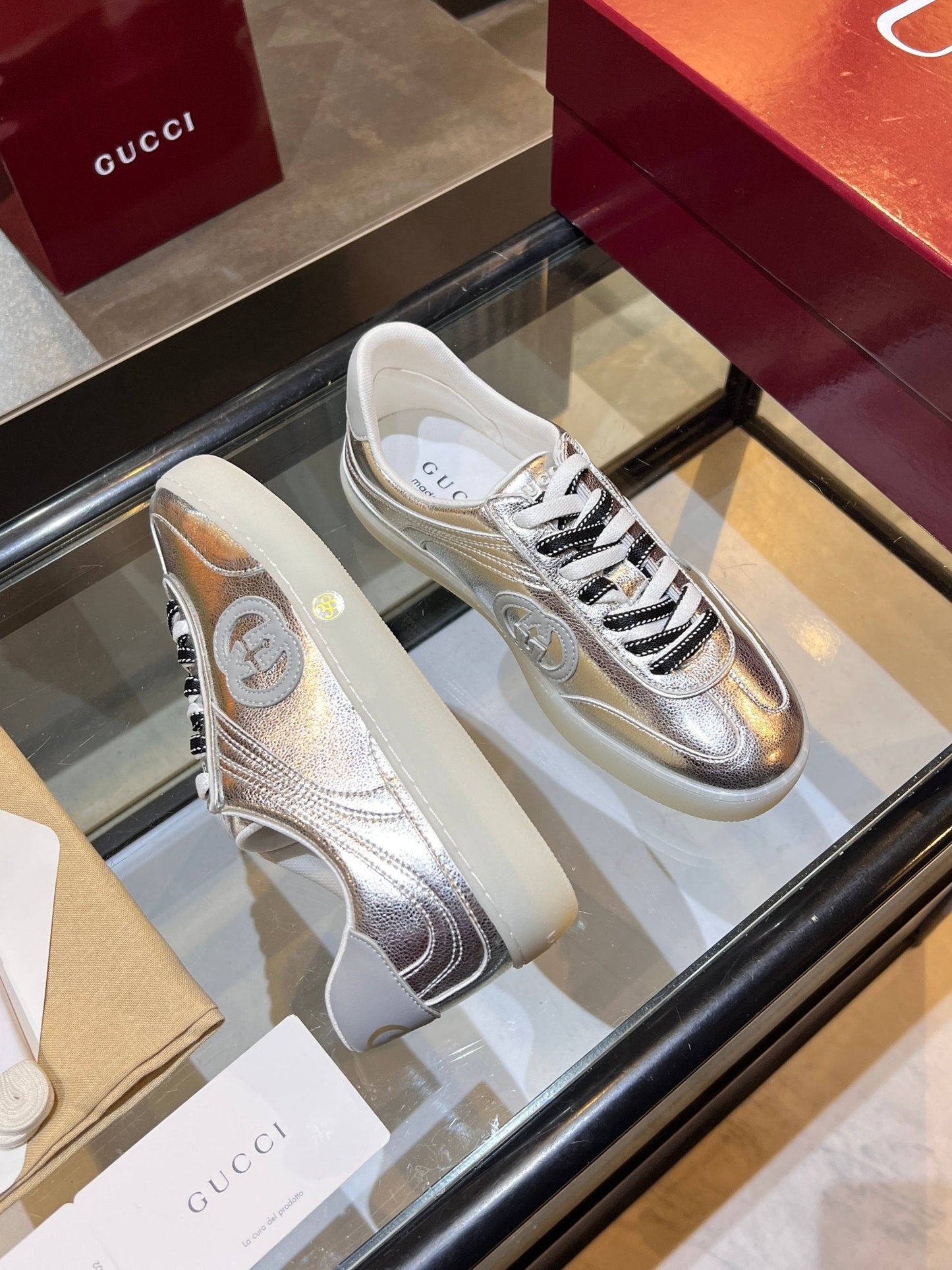 GG G75 Sneaker Sliver Metalic Cowhide 818359