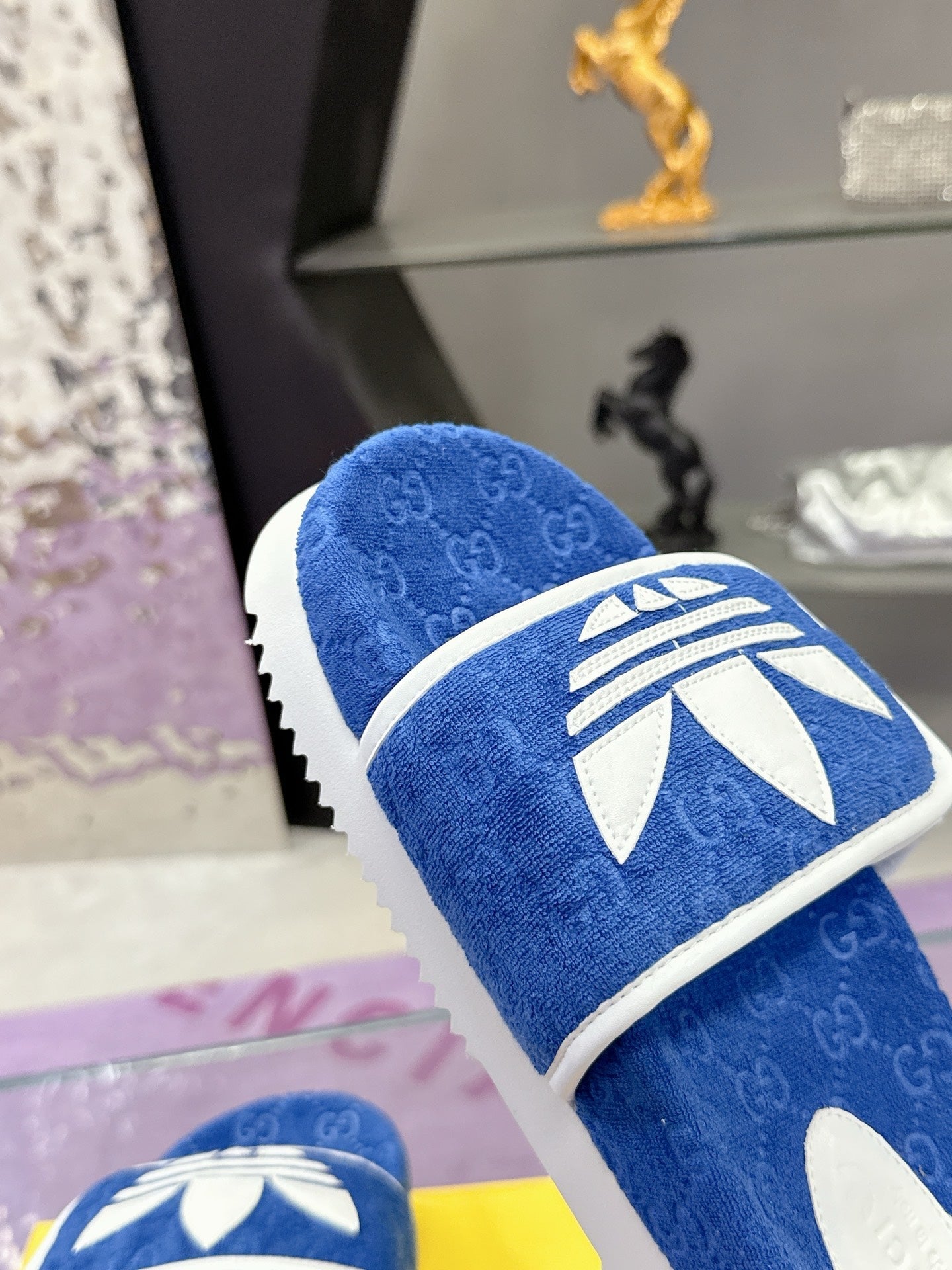 GG x Adidas Slipper Blue White Cotton672157