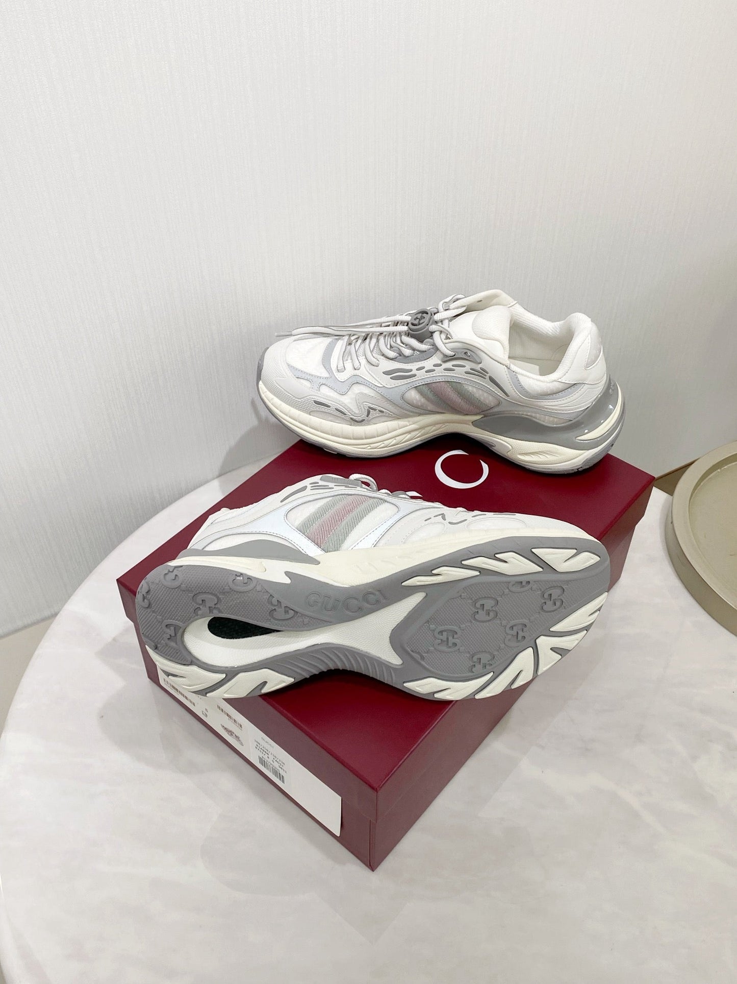 GG 2.0 Low Top Sneakers Grey White Mesh Leather 675578