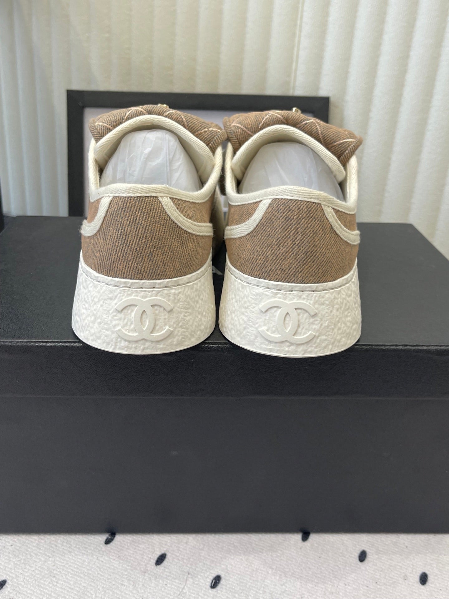 CC 2026s Sneakers Khahi White Denim Leather 720088