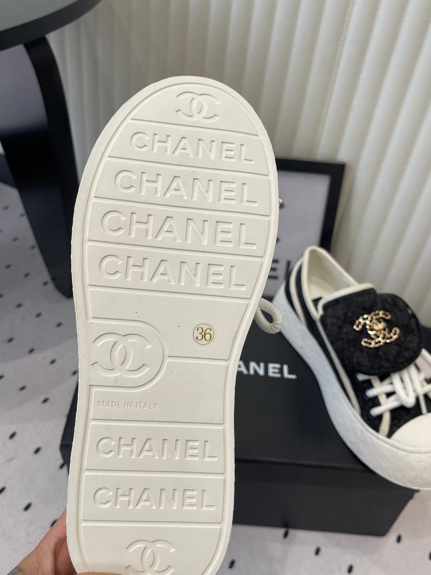 CC 2026s Sneakers Black White Denim Leather 720091