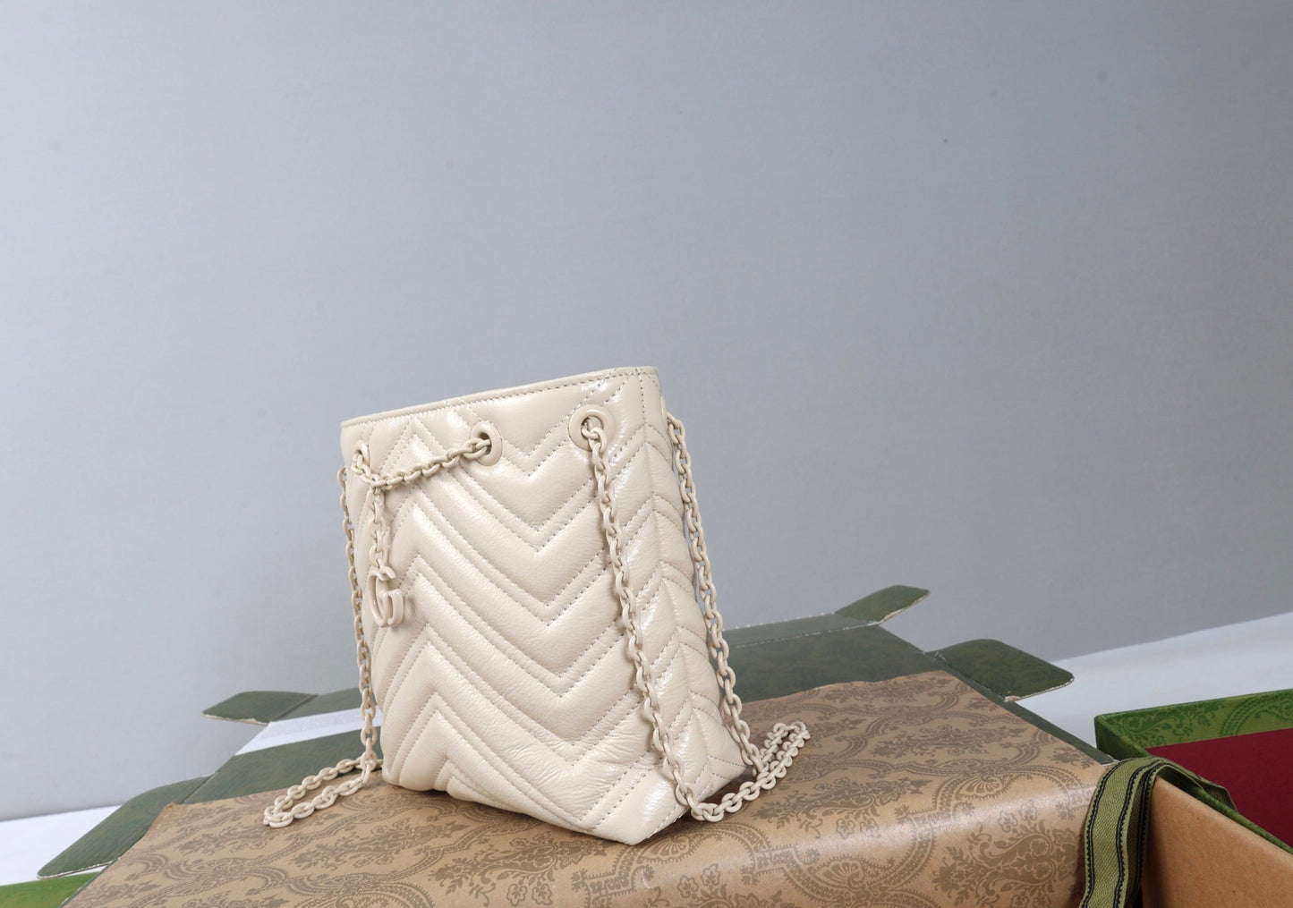 Gucci 26s Marmont Nano Bucket Bag Ivory Quilted Leather