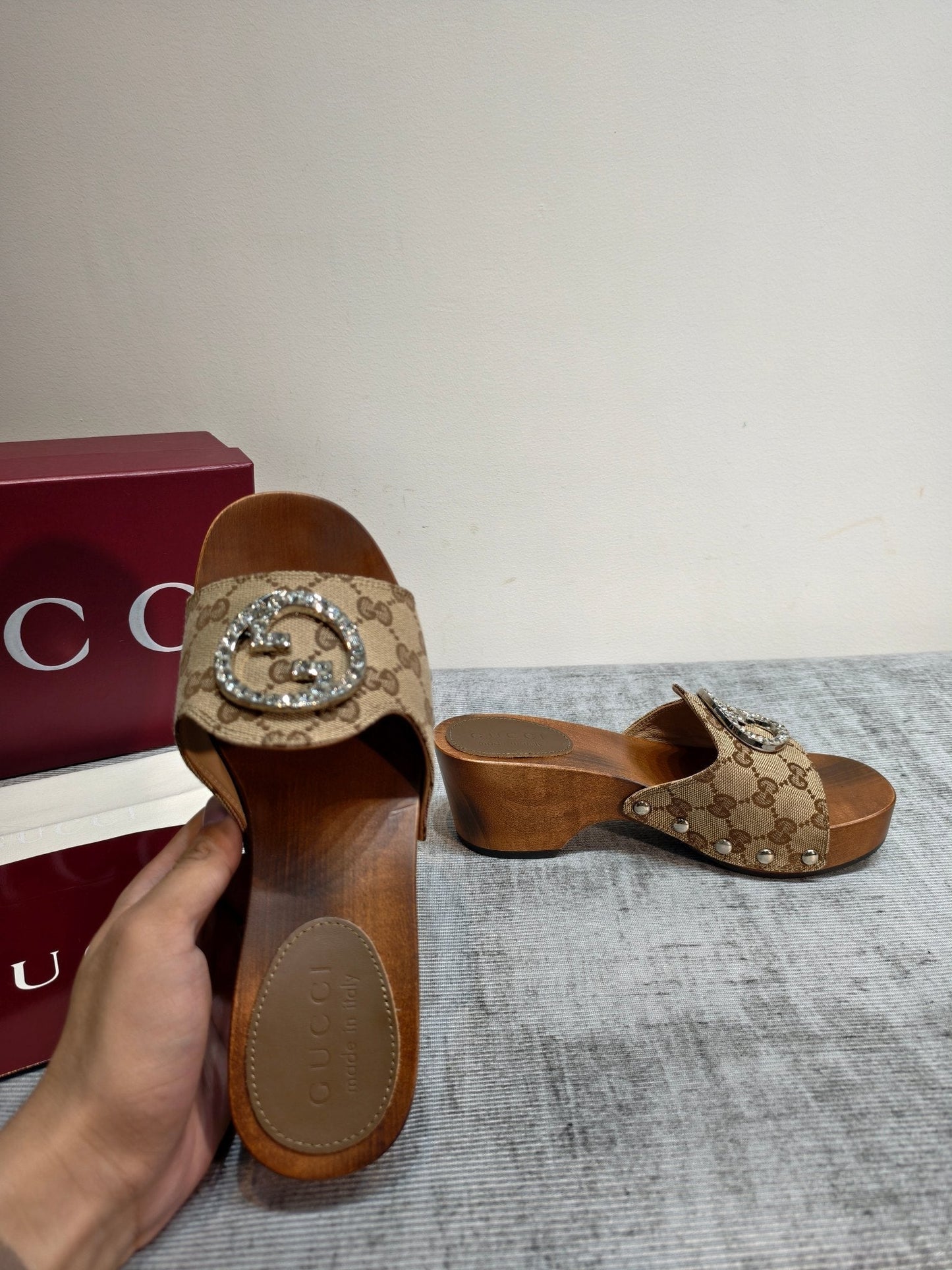 GG Clog Beige Canvas 864269