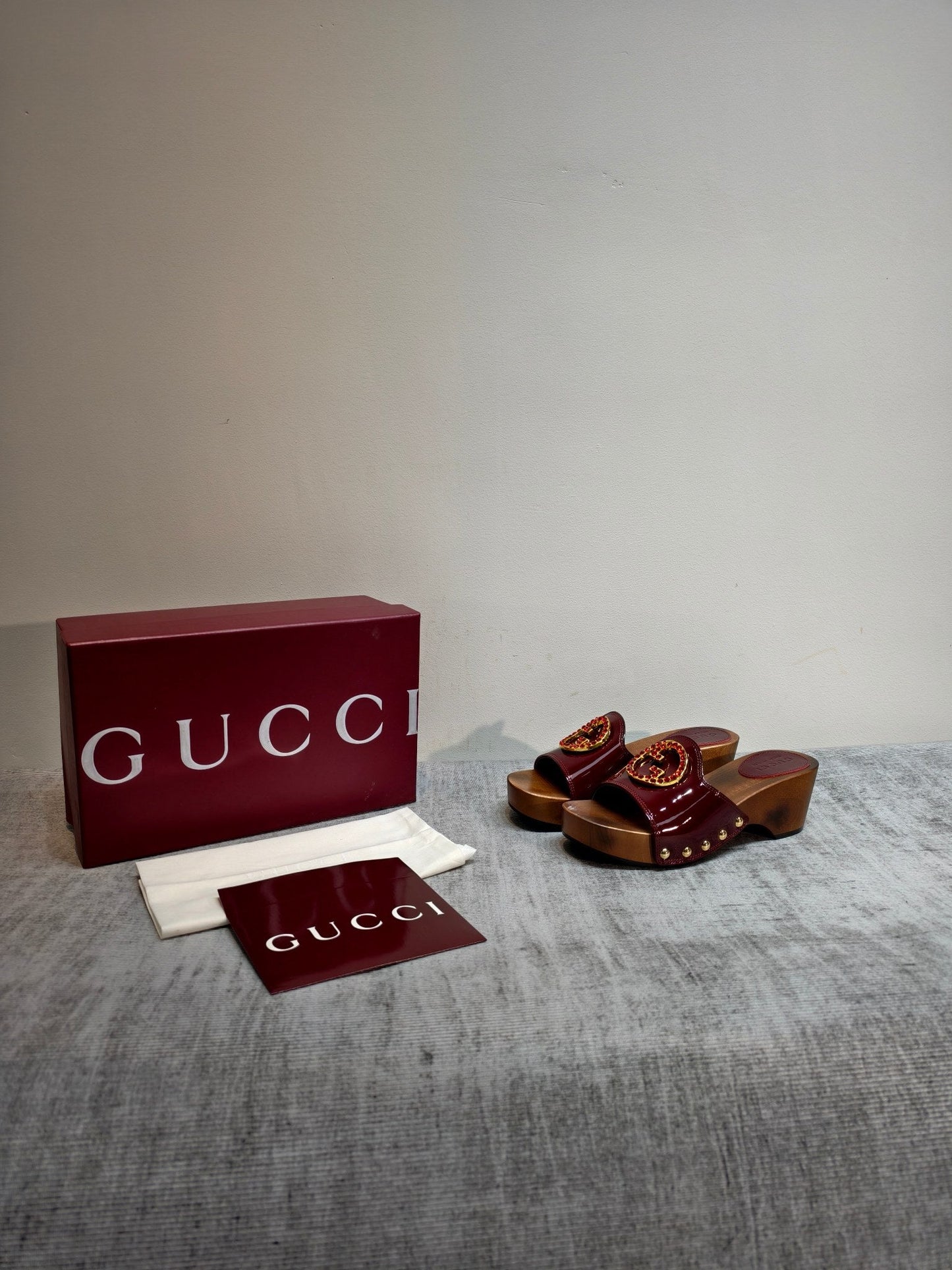 GG Clog Burgundy Patent Leather 864270