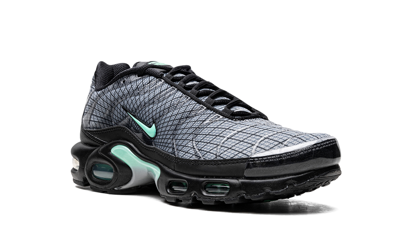 Air Max Plus "Spirograph" FB3351 001