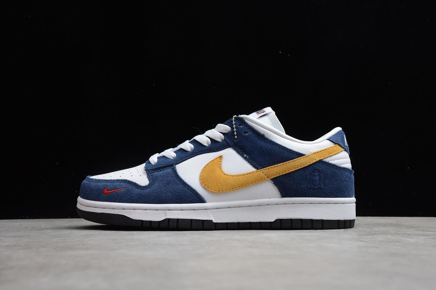 Nike x Kasina Dunk Low '80s Bus
