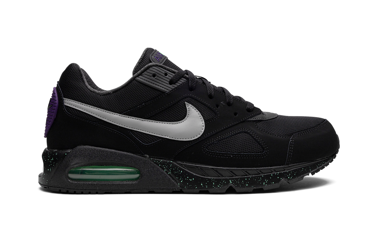 Air Max IVO "Black Metallic Silver" 580518 005