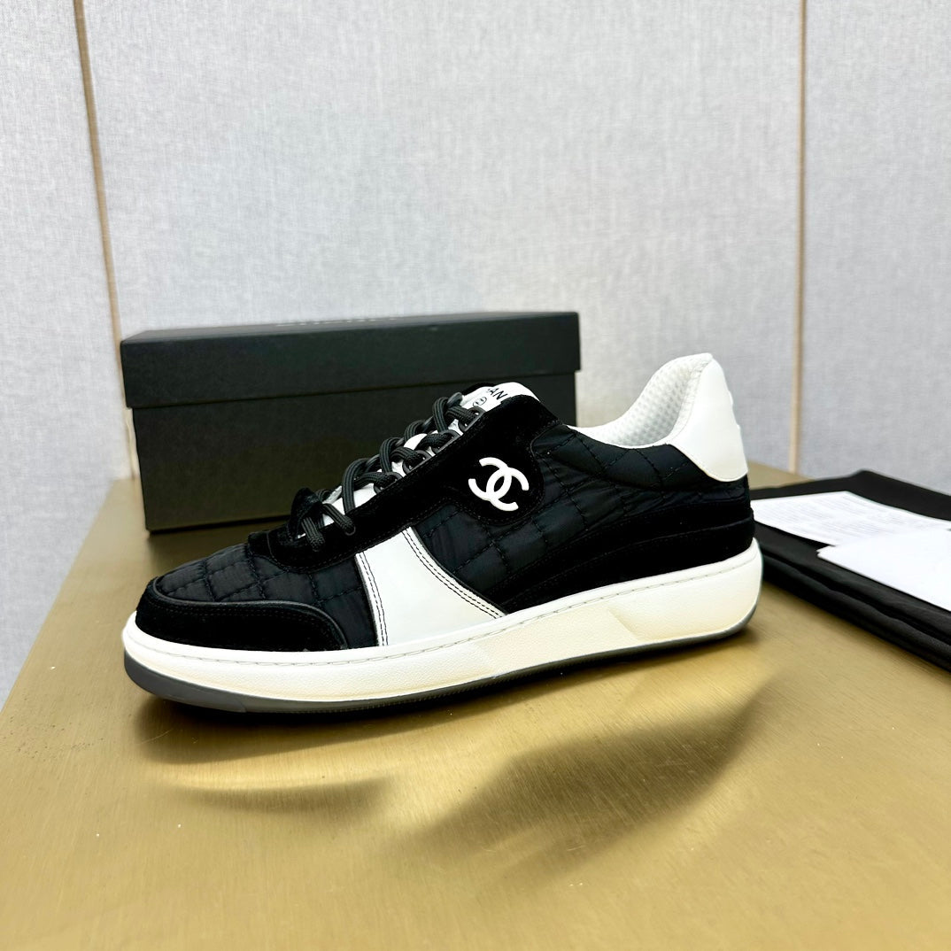 CC 26 Casual Panda Sneakers Black White in Nylon 815933