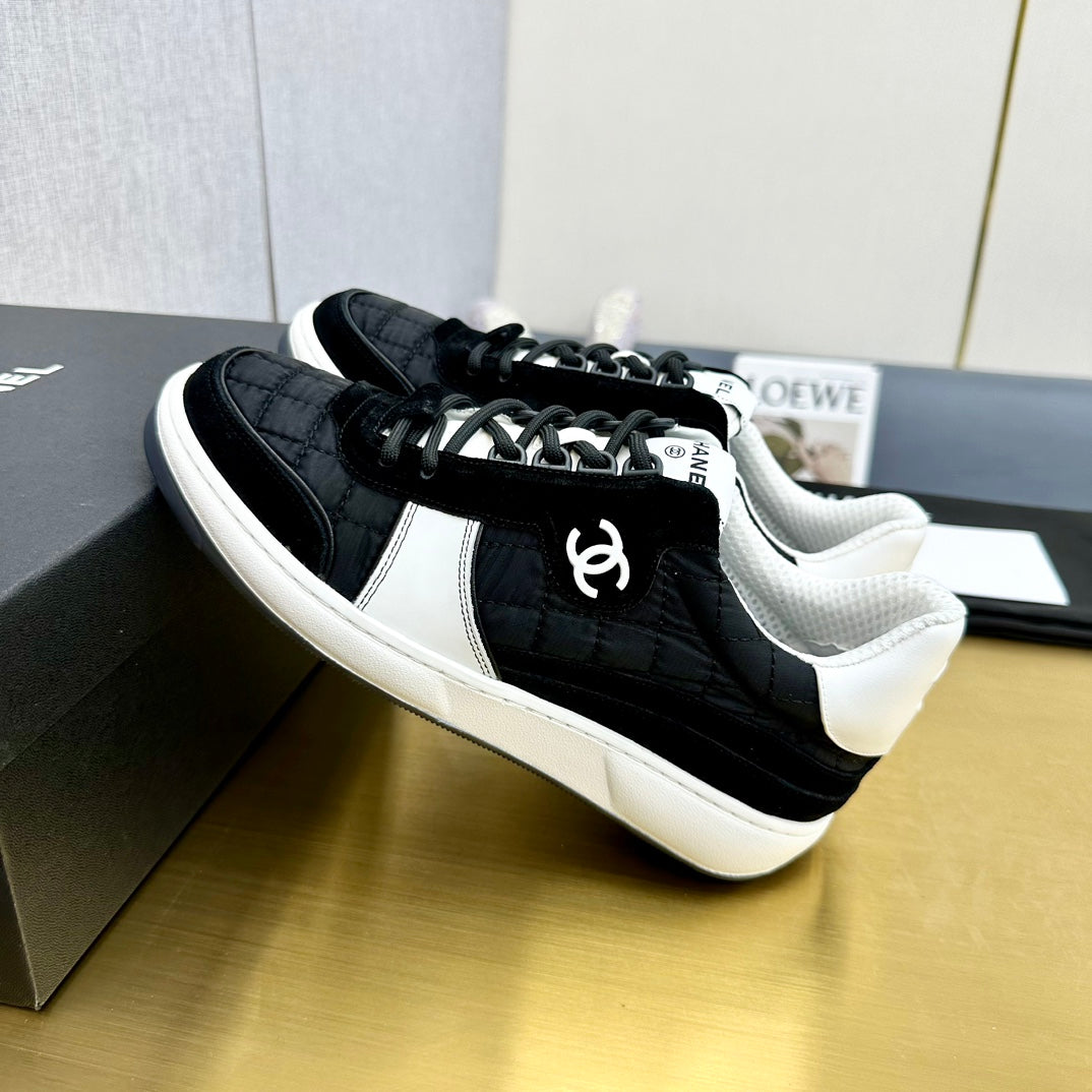 CC 26 Casual Panda Sneakers Black White in Nylon 815933
