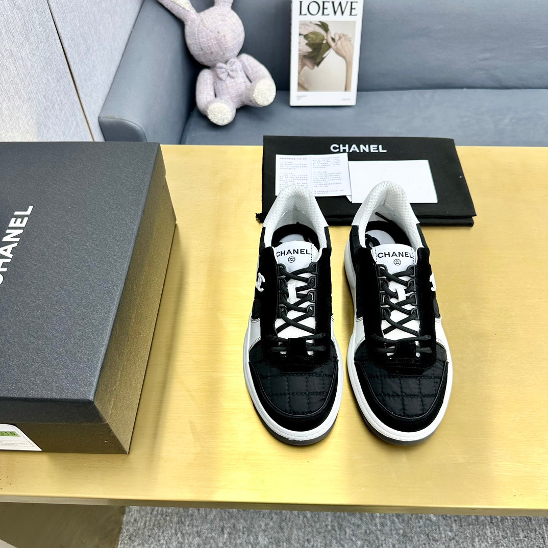 CC 26 Casual Panda Sneakers Black White in Nylon 815933