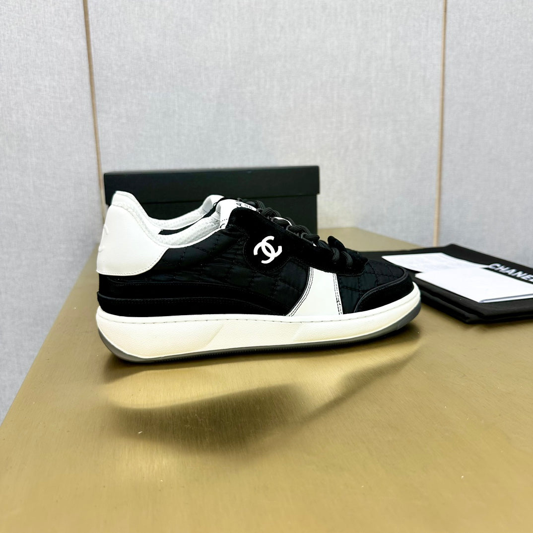 CC 26 Casual Panda Sneakers Black White in Nylon 815933