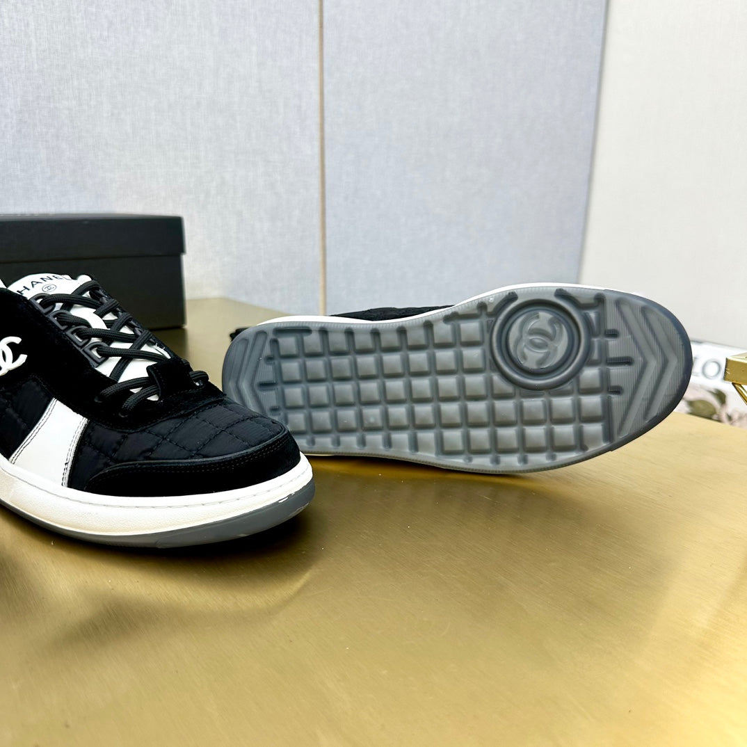CC 26 Casual Panda Sneakers Black White in Nylon 815933