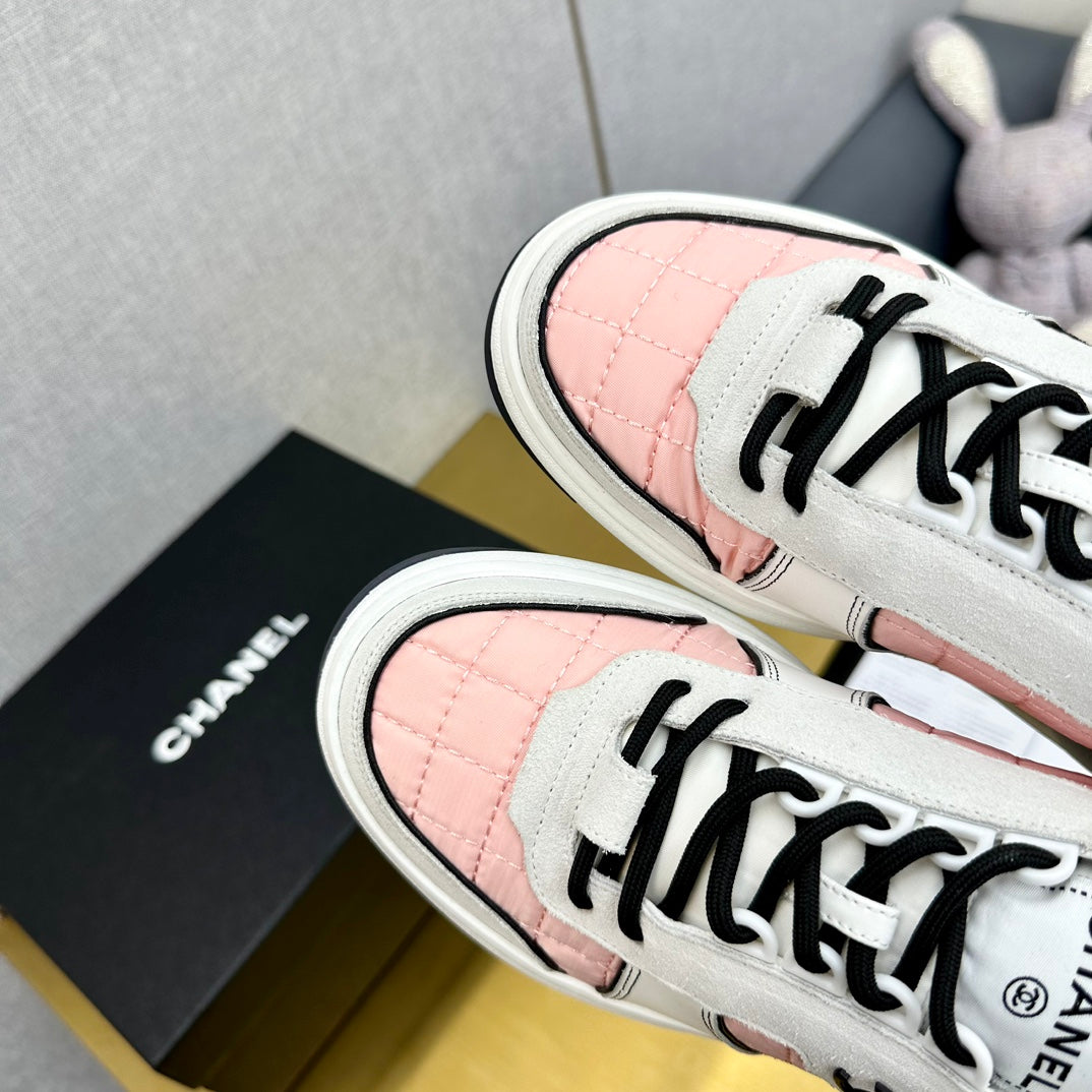 CC 26 Casual Panda Sneakers Light Pink in Nylon 815935