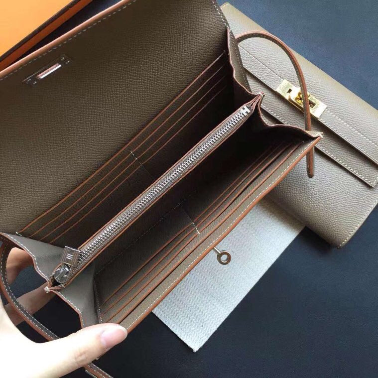 HM Kelly Classic Wallet 20.5 Cedar Calfskin