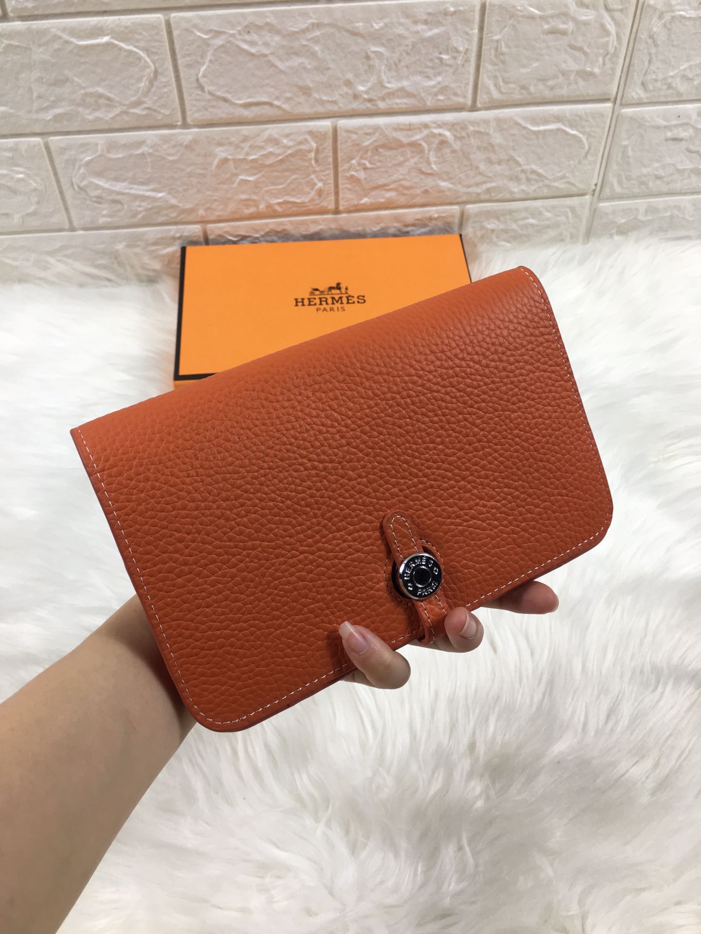 HM Dogon Wallet 20 Orange Grained Calfskin
