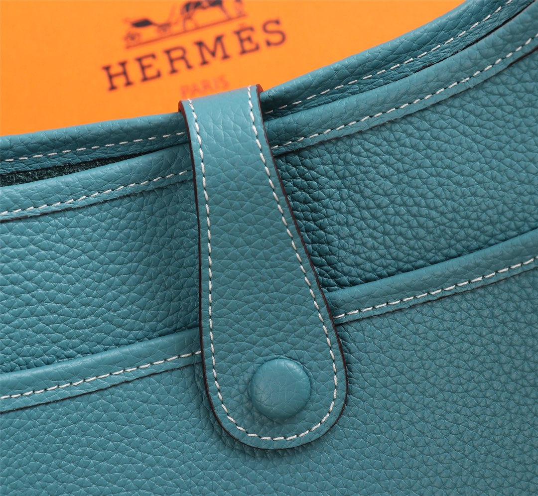 HM EVELYNE BAG 28 TEAL BLUE TOGO