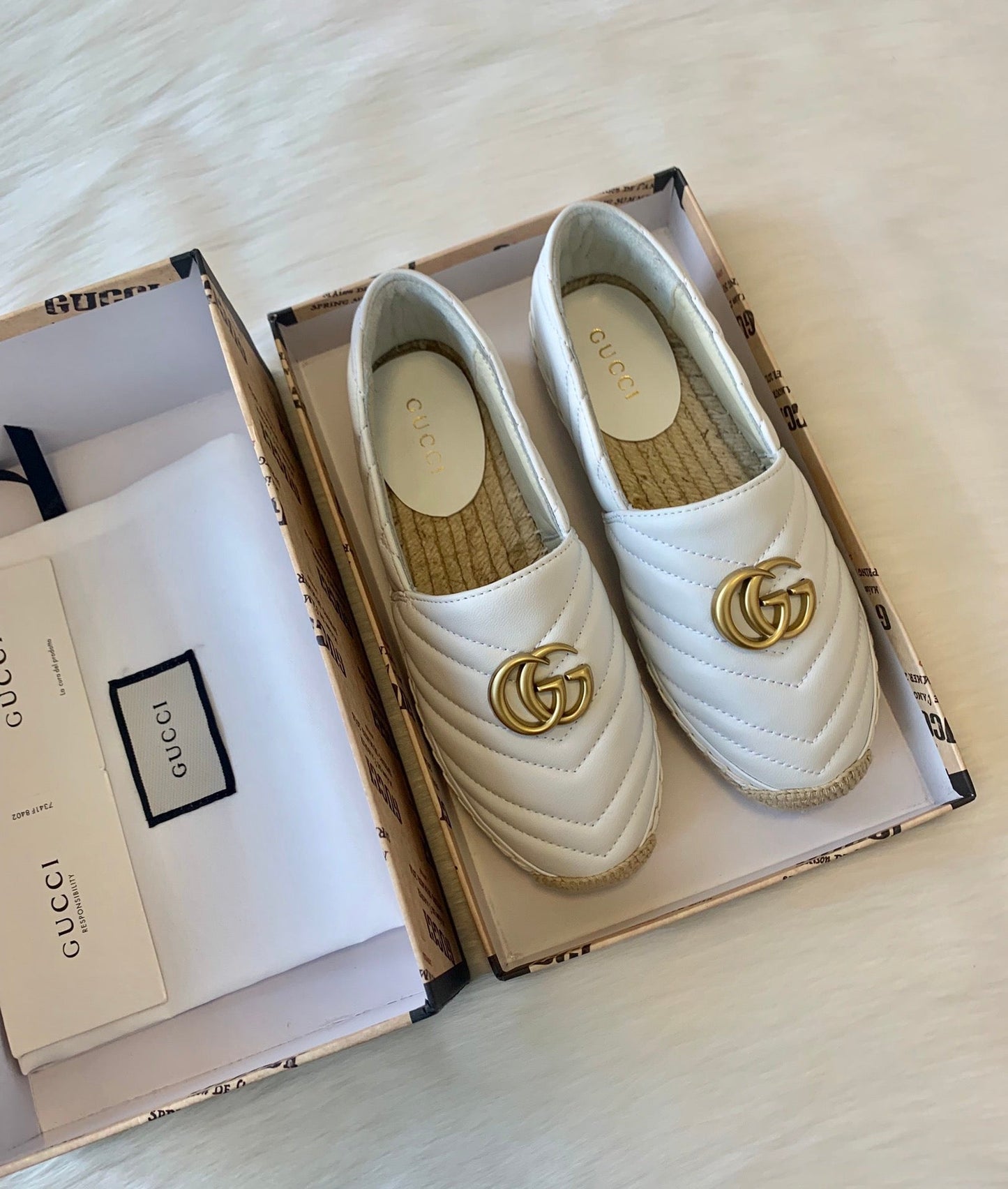 Gucci 2025 Espadrilles White Gold Lambskin 564662