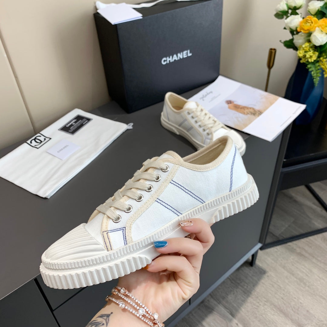 CC 26s Sneaker White Canvas 868470