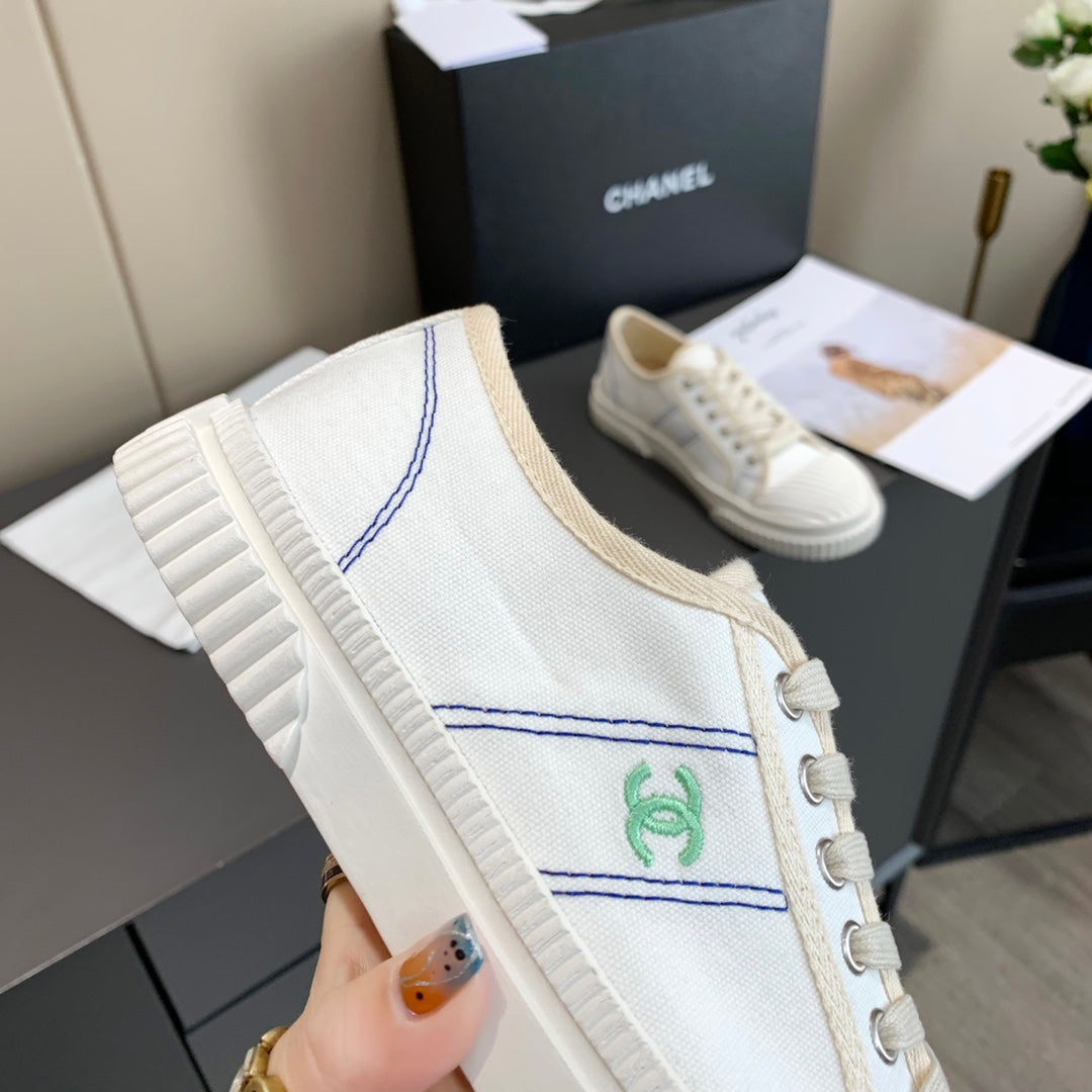 CC 26s Sneaker White Canvas 868470
