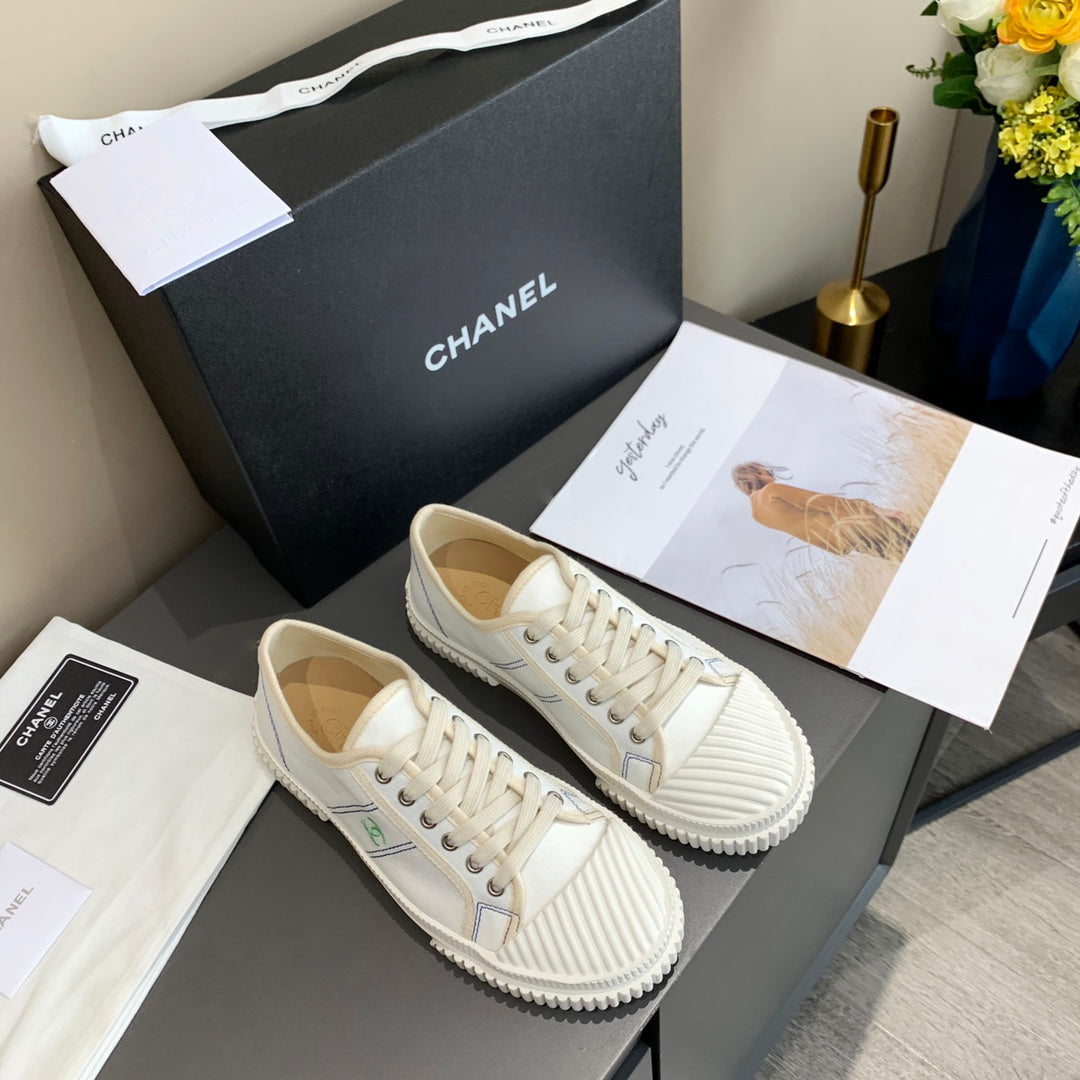 CC 26s Sneaker White Canvas 868470