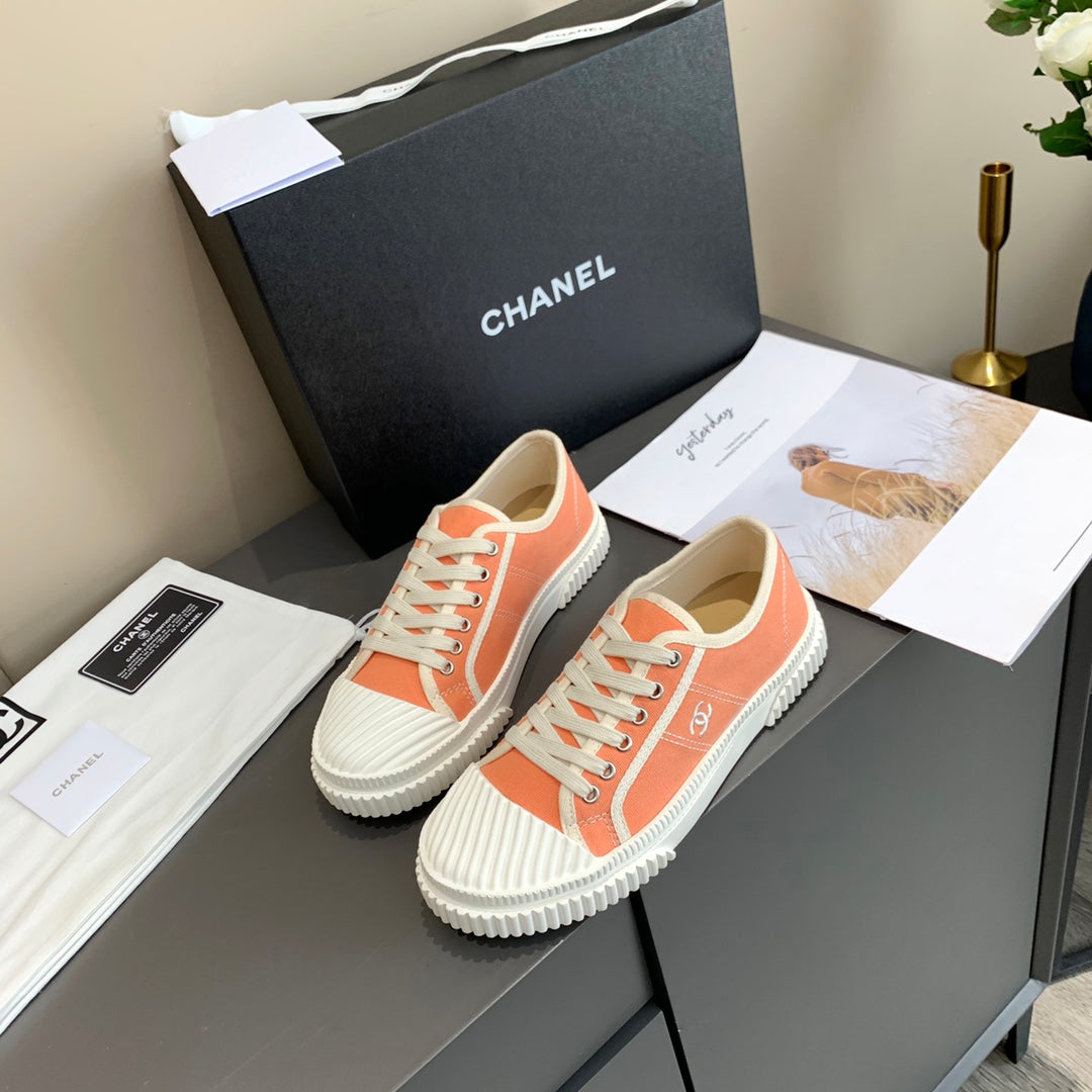 CC 26s Sneaker Orange Canvas 868471